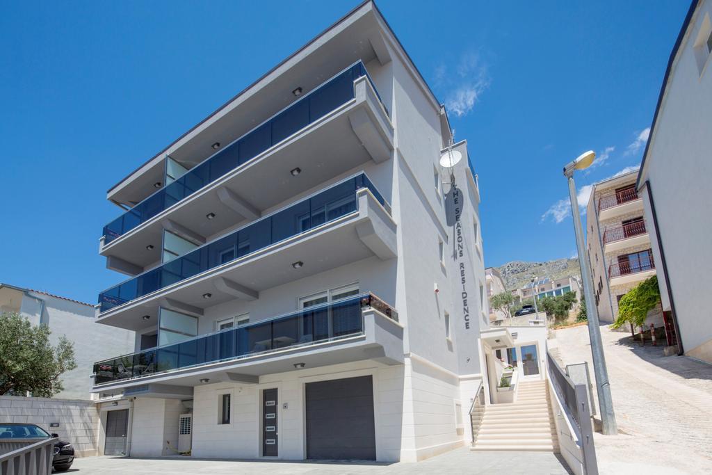 Apartments The Seasons Residence أوميس المظهر الخارجي الصورة